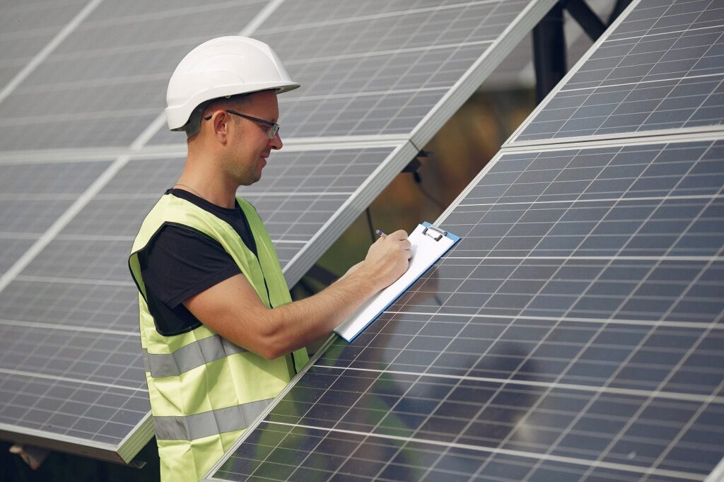 Comment calculer le rendement des panneaux solaires