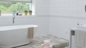 agencement salle de bain porte-manteau